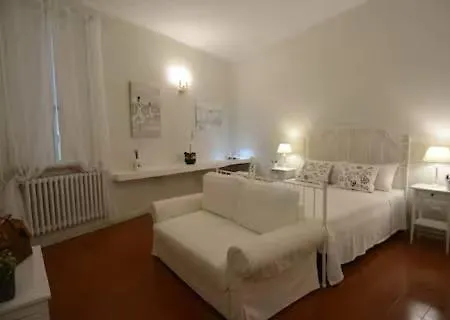 Il Palazzetto Apartment *